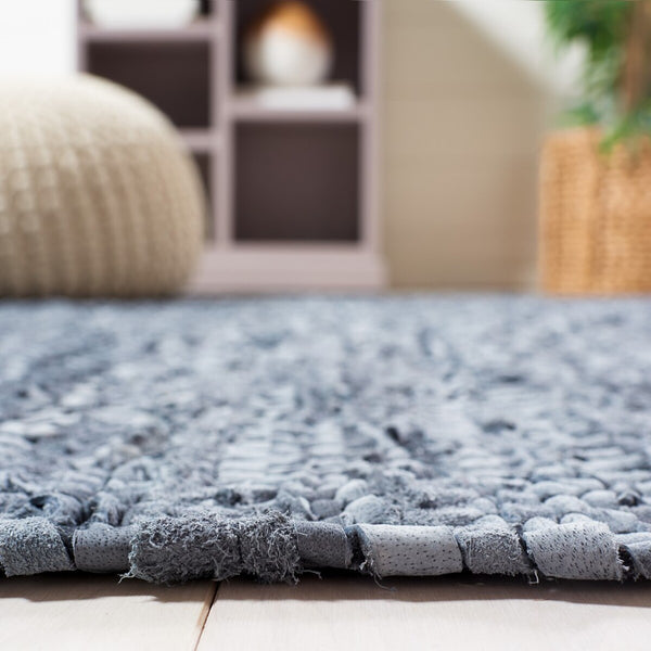 Safavieh Vintage Leather 702 Hand Woven 90% Leather and 10% Cotton Rug VTL702F-8