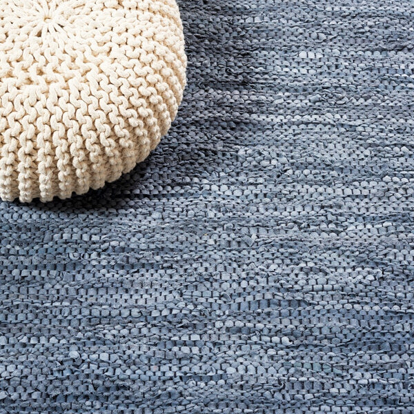 Safavieh Vintage Leather 702 Hand Woven 90% Leather and 10% Cotton Rug VTL702F-8