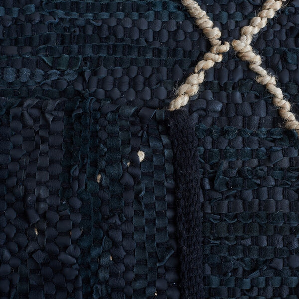 Safavieh Vintage Leather 802 Hand Woven 75% Leather/15% Jute/and 10% Cotton Rug VTL802Z-8