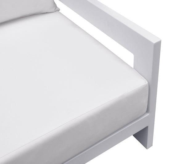 VIG Furniture Renava Wake - Modern White Outdoor Lounge Chair VGGEMONTALK-WHT-CH