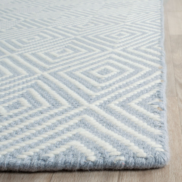 Safavieh Wilton WIL715 Hand Hooked Rug