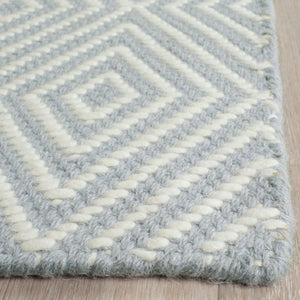 Safavieh Wilton WIL715 Hand Hooked Rug