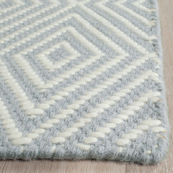 Safavieh Wilton WIL715 Hand Hooked Rug