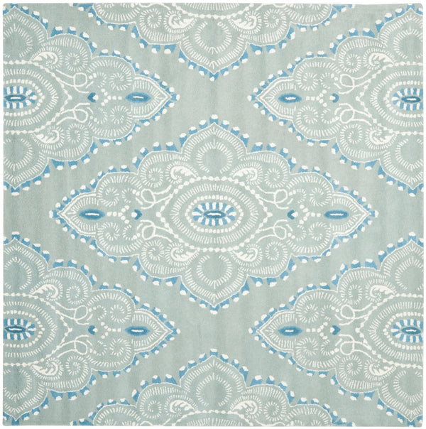 Safavieh Wyndham WYD372 Hand Tufted Rug