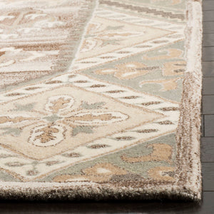 Safavieh Wyndham WYD379 Hand Tufted Rug