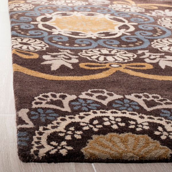 Safavieh Wyndham WYD611 Hand Tufted Rug