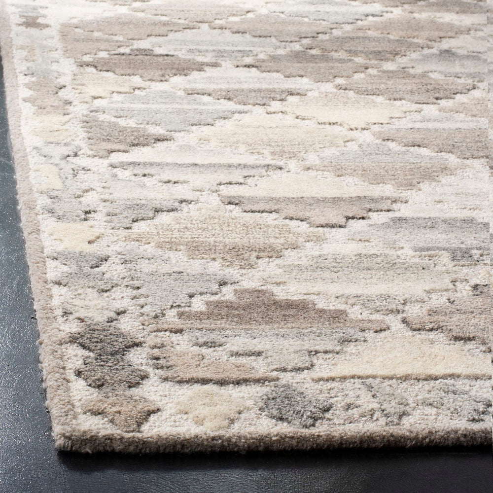 Safavieh Wyndham WYD803 Hand Tufted Rug